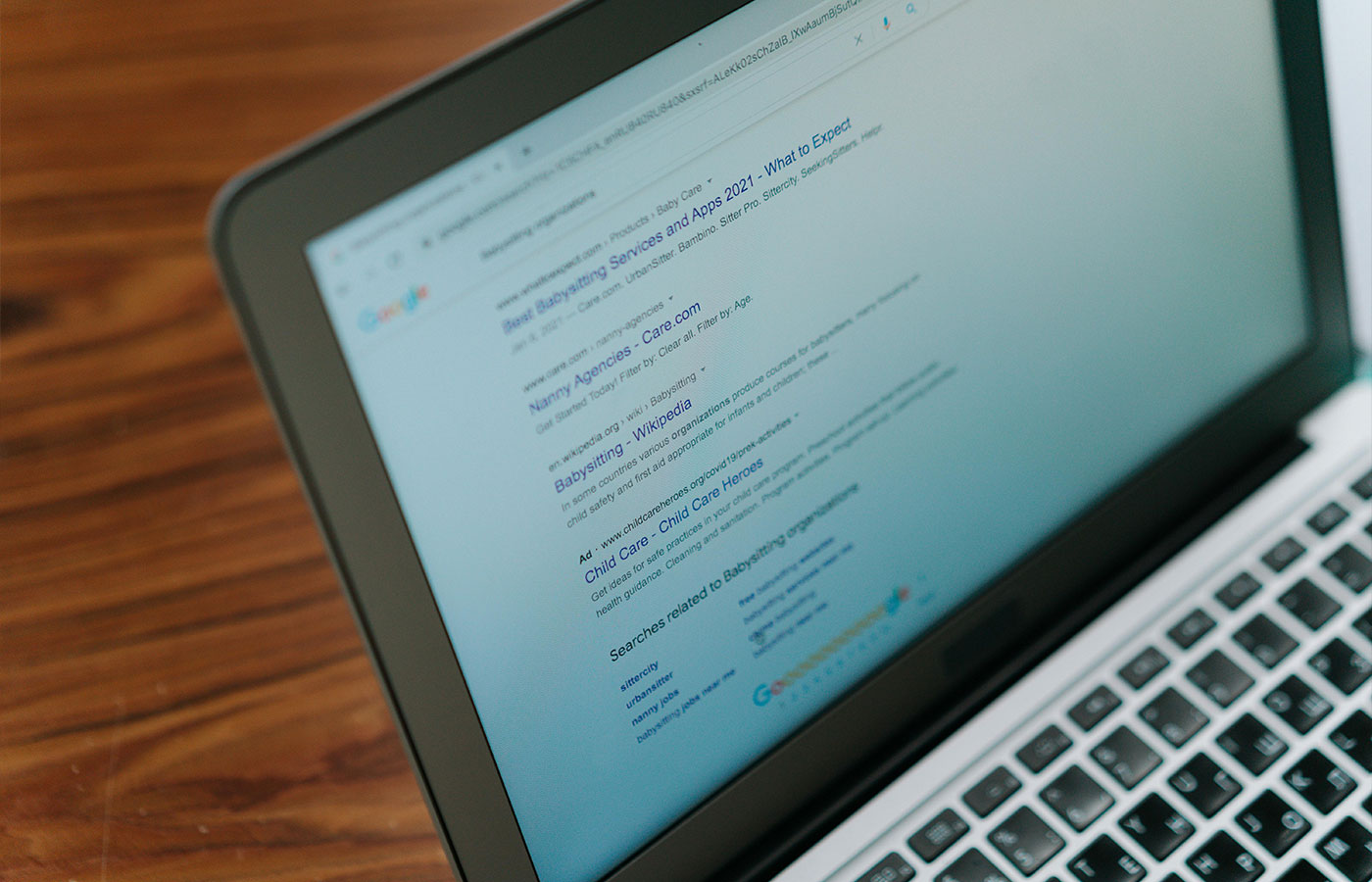 Mobile website testing and performance review on a smartphone